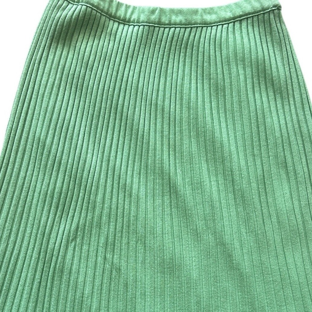 Vintage Pistachio Green Pleated Midi Skirt Made in Italy Flowy Spring Skirt Sz M - Picture 4 of 7
